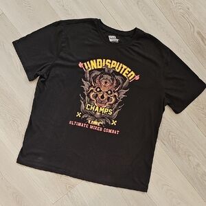 Under Disguise Undisputed Champs UMC Tee XL